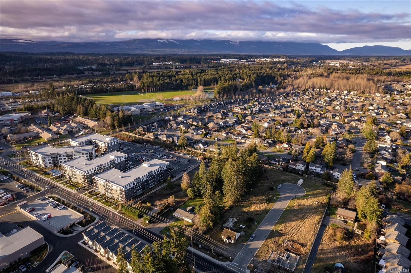 353 Moilliet St, Parksville, BC - Outdoor With View