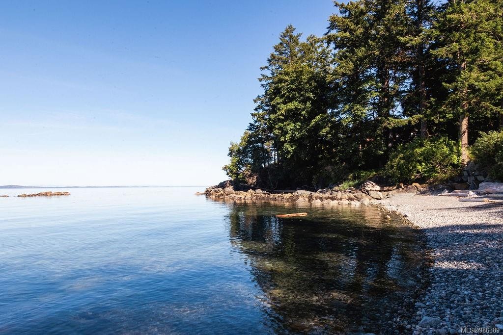 4-203-4201 Tyndall Ave, Saanich, BC