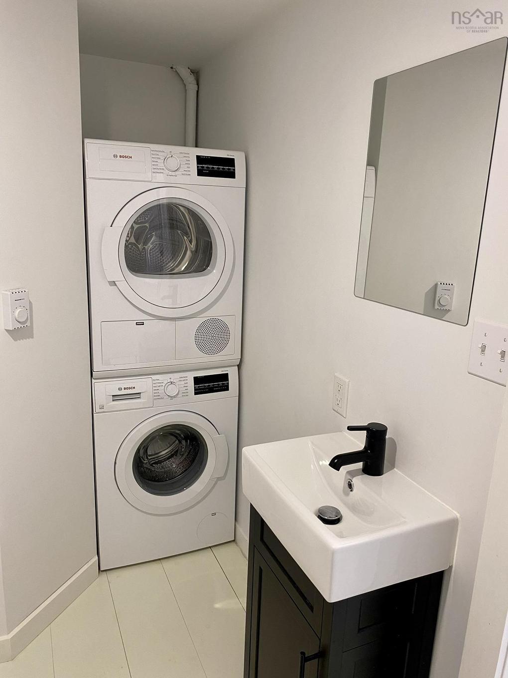 313 8 Highway, Milton, NS