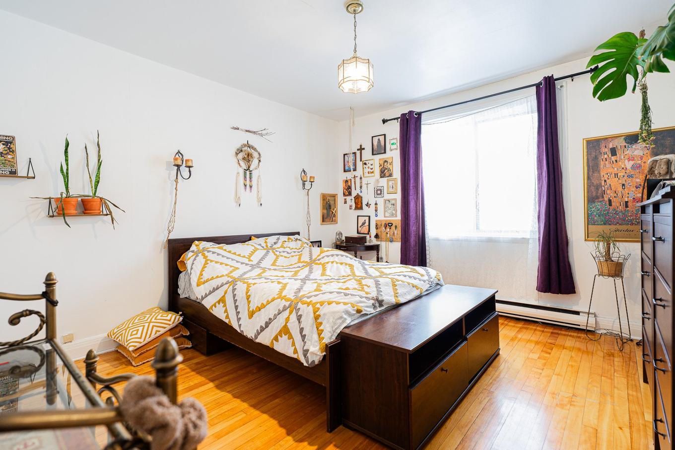 Primary bedroom - 4607 - 4609 Av. Coolbrook, Montréal (Côte-Des-Neiges/Notre-Dame-De-Grâce), QC - Indoor Photo Showing Bedroom
