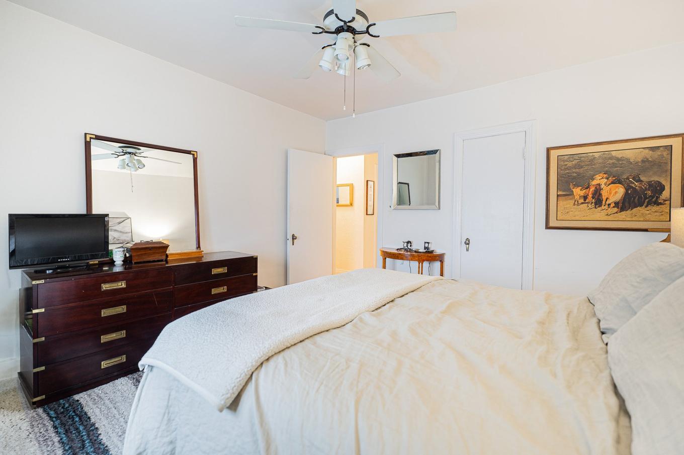 Bedroom - 4607 - 4609 Av. Coolbrook, Montréal (Côte-Des-Neiges/Notre-Dame-De-Grâce), QC - Indoor Photo Showing Bedroom