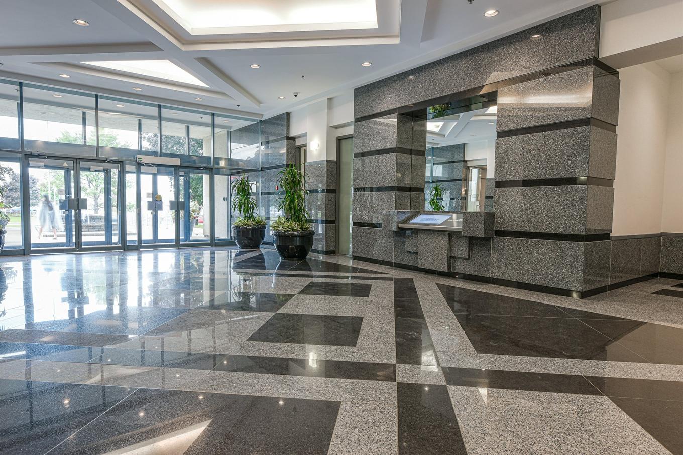 Hall - 540-101 Boul. Roland-Therrien, Longueuil (Le Vieux-Longueuil), QC - Indoor Photo Showing Other Room