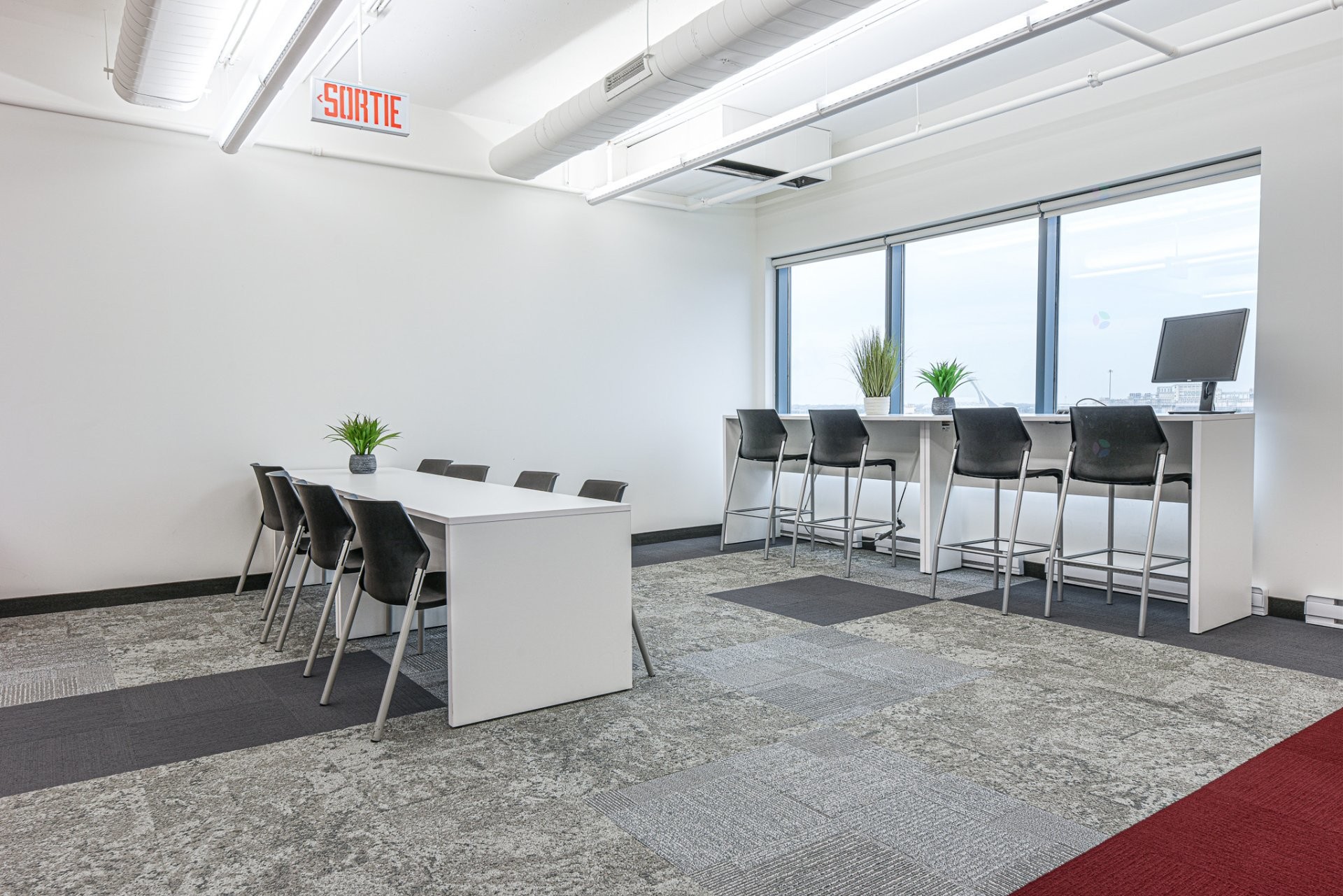 Bureau - 540-101 Boul. Roland-Therrien, Longueuil (Le Vieux-Longueuil), QC - Indoor