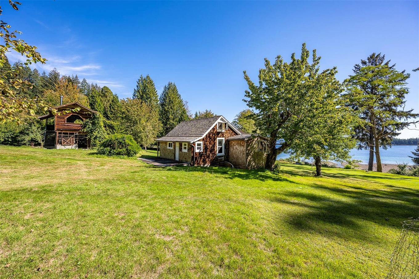 12683 Highway 101 Hwy, Powell River, BC