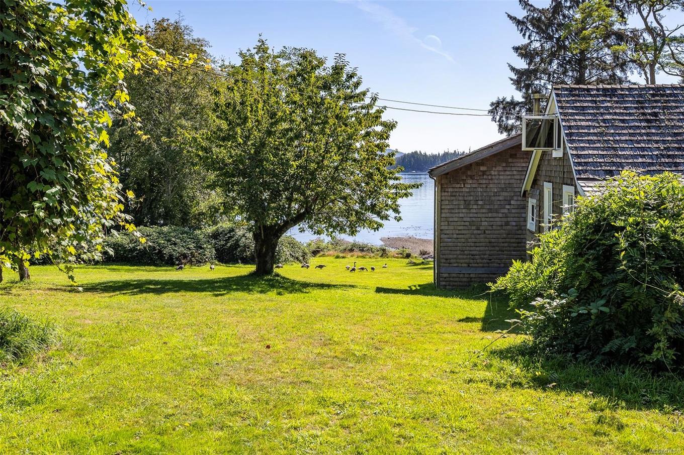 12683 Highway 101 Hwy, Powell River, BC