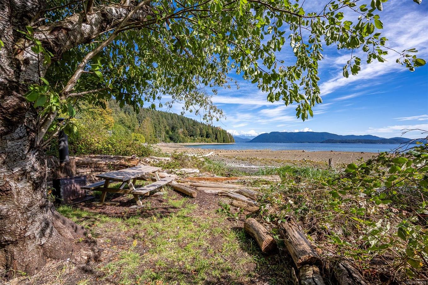 12683 Highway 101 Hwy, Powell River, BC