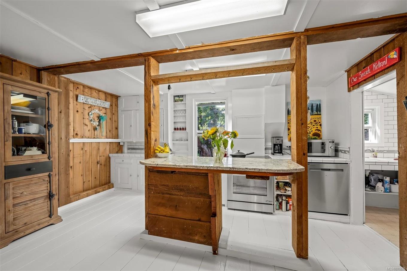 12683 Highway 101 Hwy, Powell River, BC