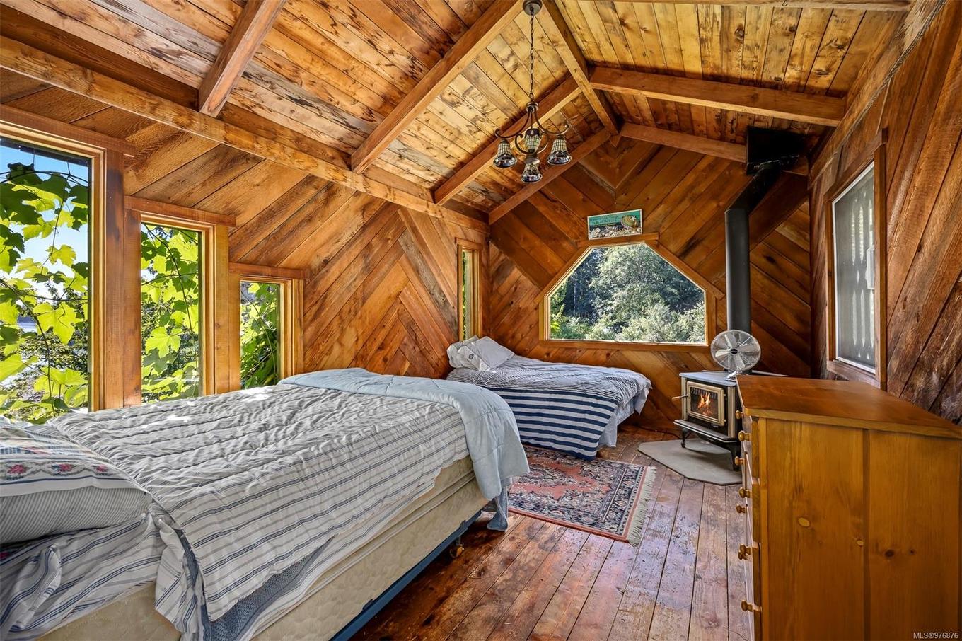 12683 Highway 101 Hwy, Powell River, BC