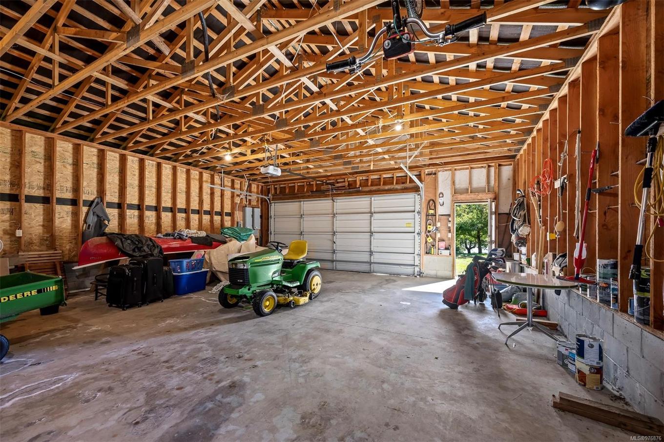 12683 Highway 101 Hwy, Powell River, BC