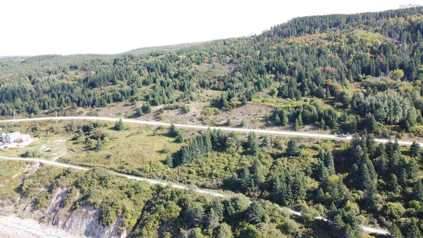 No 19 Highway, Craigmore, NS