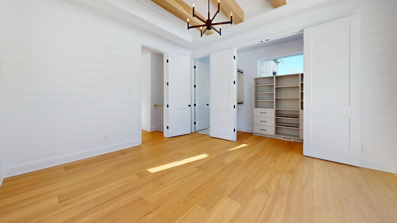 Chambre à coucher principale - 1704 Place Des Centaurées, Piedmont, QC - Indoor Photo Showing Other Room