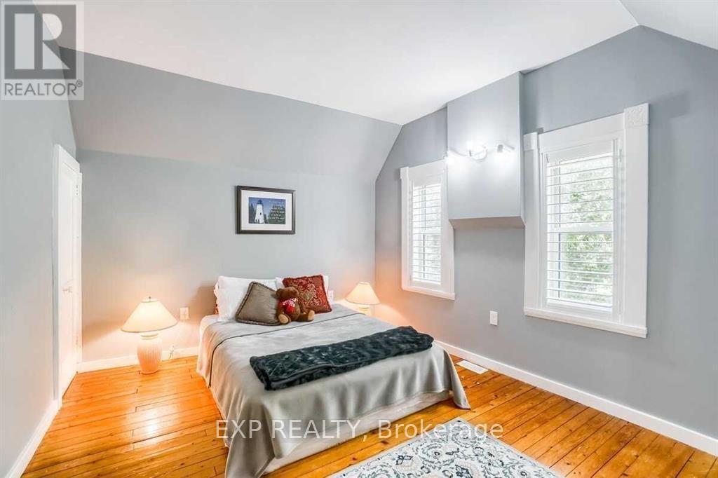 437028 4Th Line, Melancthon, ON - Indoor Photo Showing Bedroom