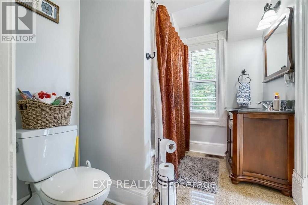 437028 4Th Line, Melancthon, ON - Indoor Photo Showing Bathroom