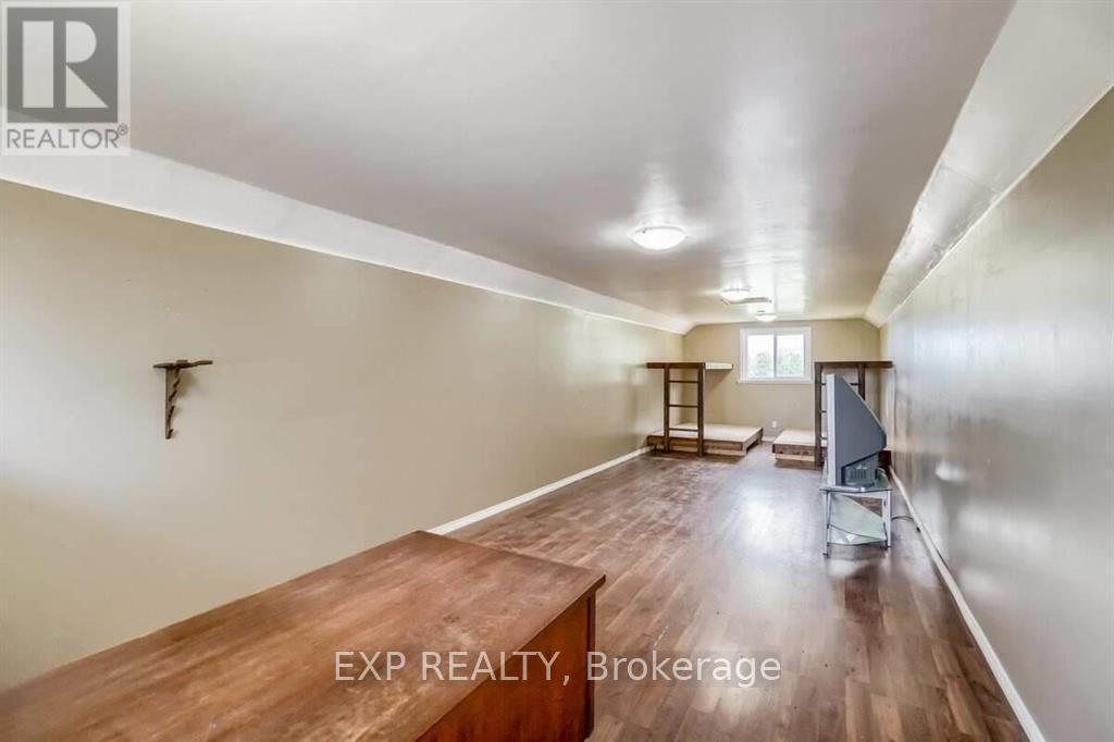 437028 4Th Line, Melancthon, ON - Indoor Photo Showing Other Room