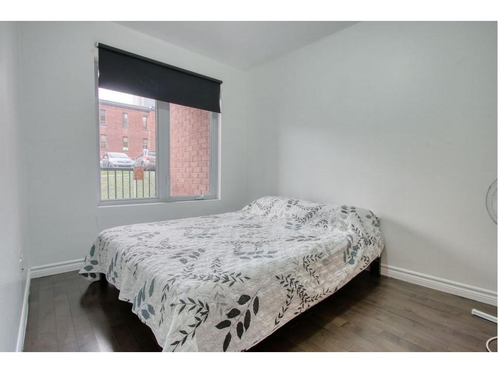 Bedroom - 3-1055 Rue De Bullion, Montréal (Ville-Marie), QC - Indoor Photo Showing Bedroom