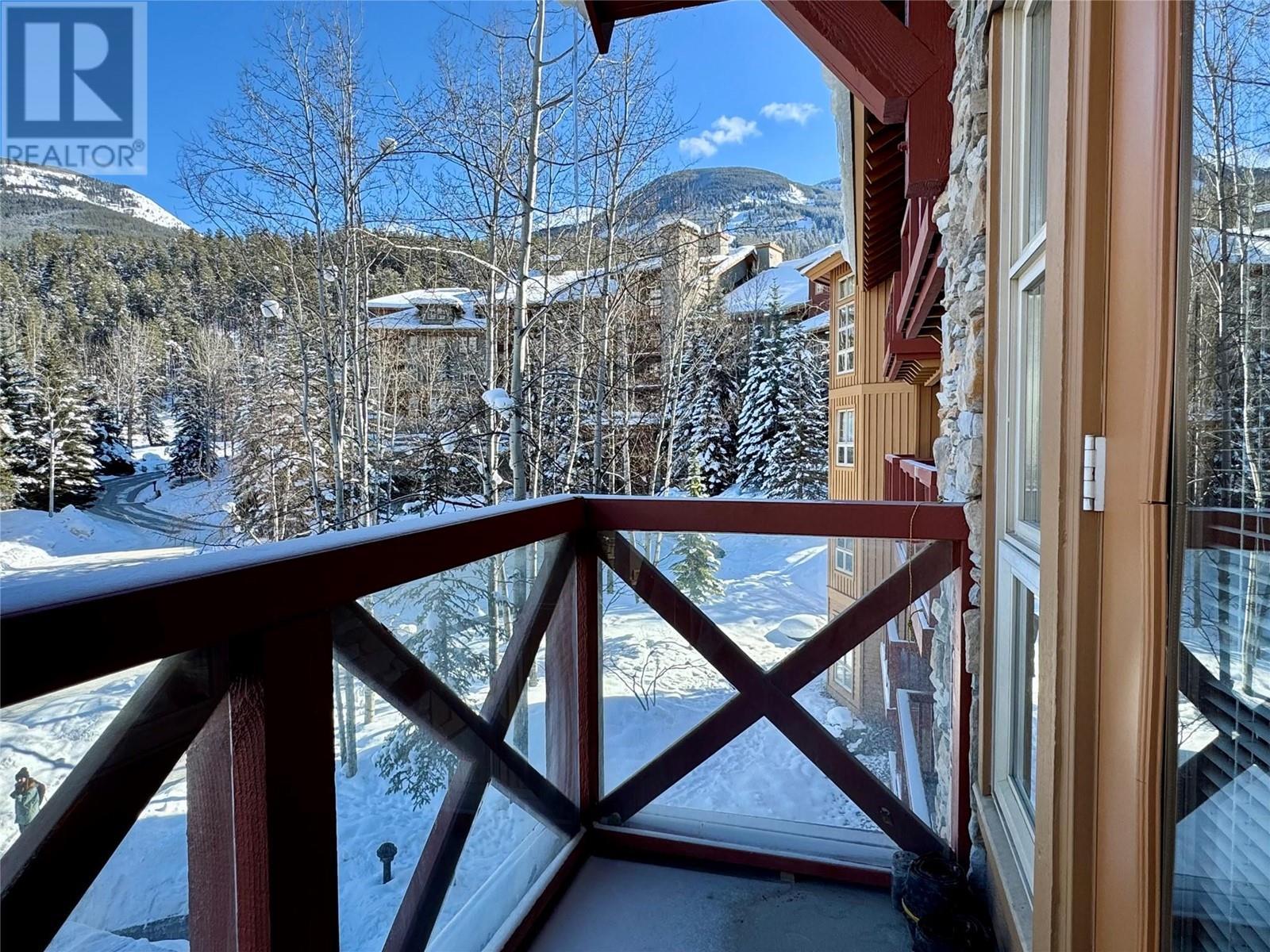 2080 Summit Drive Unit# 412, Panorama, BC - Outdoor