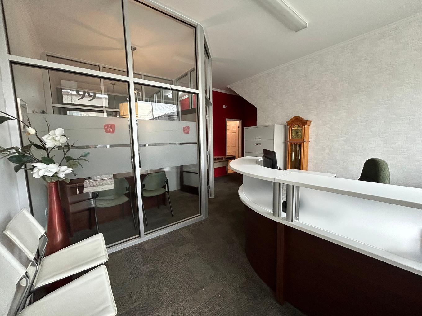 Office - 99 8E Rue, Rouyn-Noranda, QC - Indoor Photo Showing Other Room