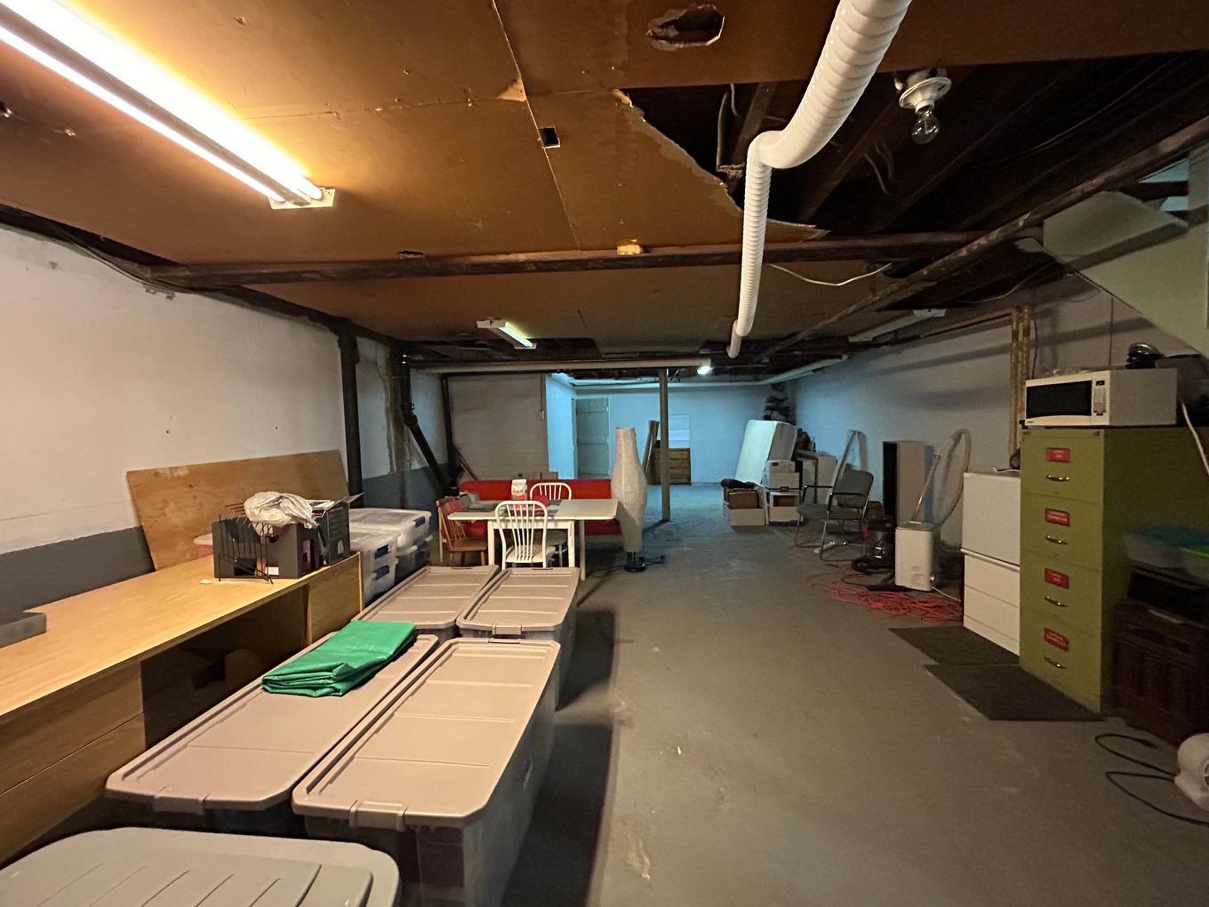 Storage - 99 8E Rue, Rouyn-Noranda, QC - Indoor Photo Showing Basement