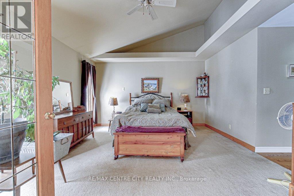 34639 Third Line, Southwold, ON - Indoor Photo Showing Bedroom