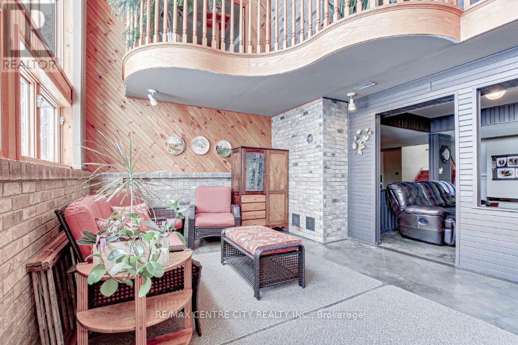 34639 Third Line, Southwold, ON - Indoor Photo Showing Other Room