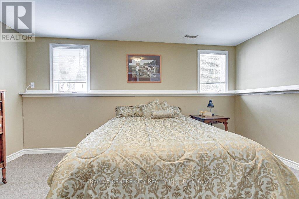 34639 Third Line, Southwold, ON - Indoor Photo Showing Bedroom