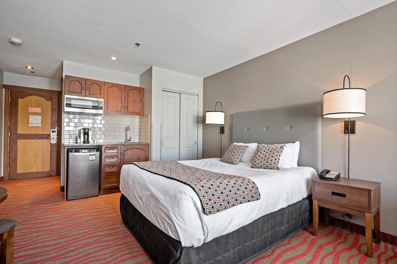 Bedroom - 386-161 Ch. Du Curé-Deslauriers, Mont-Tremblant, QC - Indoor Photo Showing Bedroom