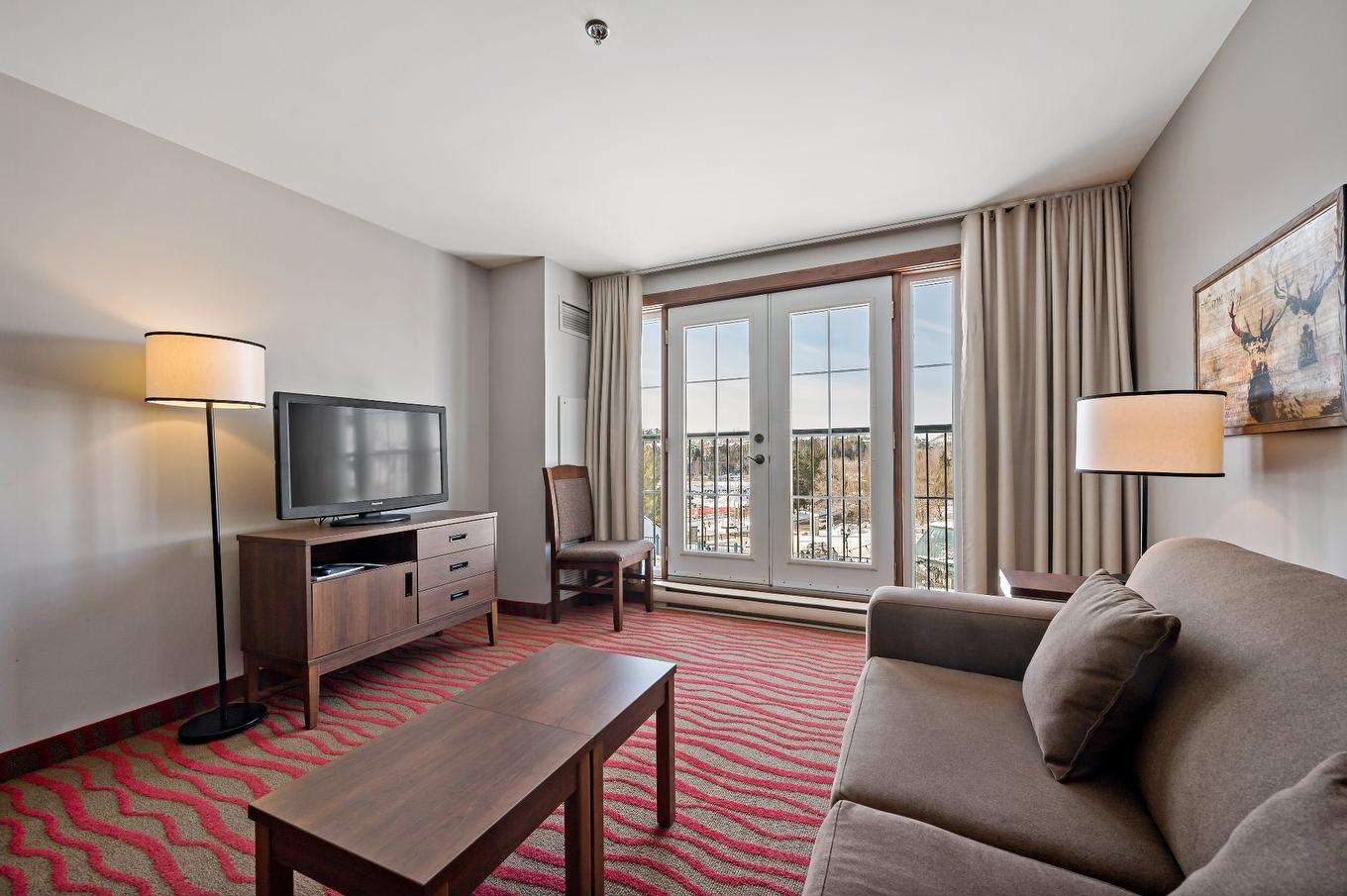Chambre à coucher - 388-161 Ch. Du Curé-Deslauriers, Mont-Tremblant, QC - Indoor Photo Showing Living Room