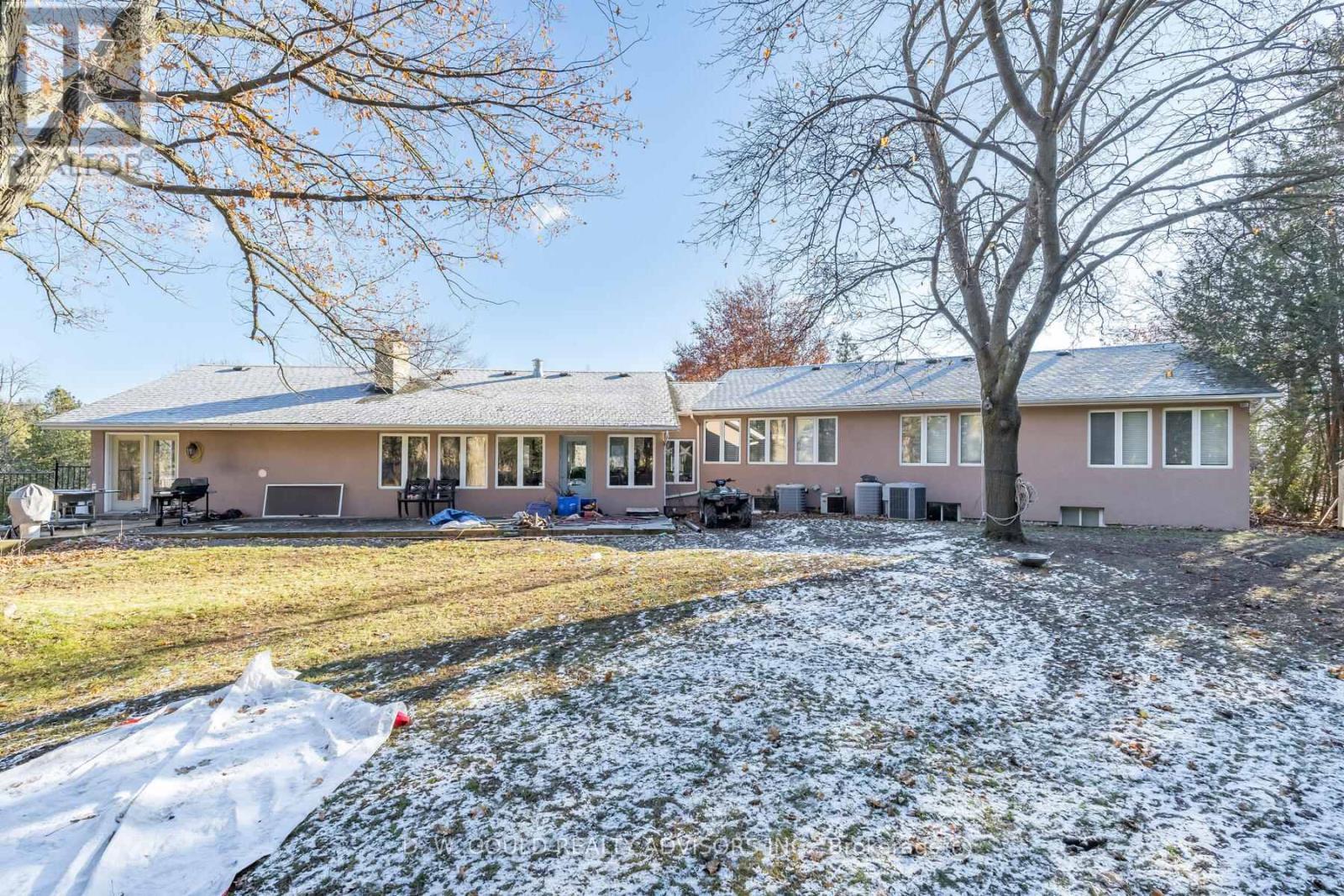 358 Maple Avenue, Halton Hills - 358 Maple Avenue, Halton Hills, ON - Outdoor With Deck Patio Veranda