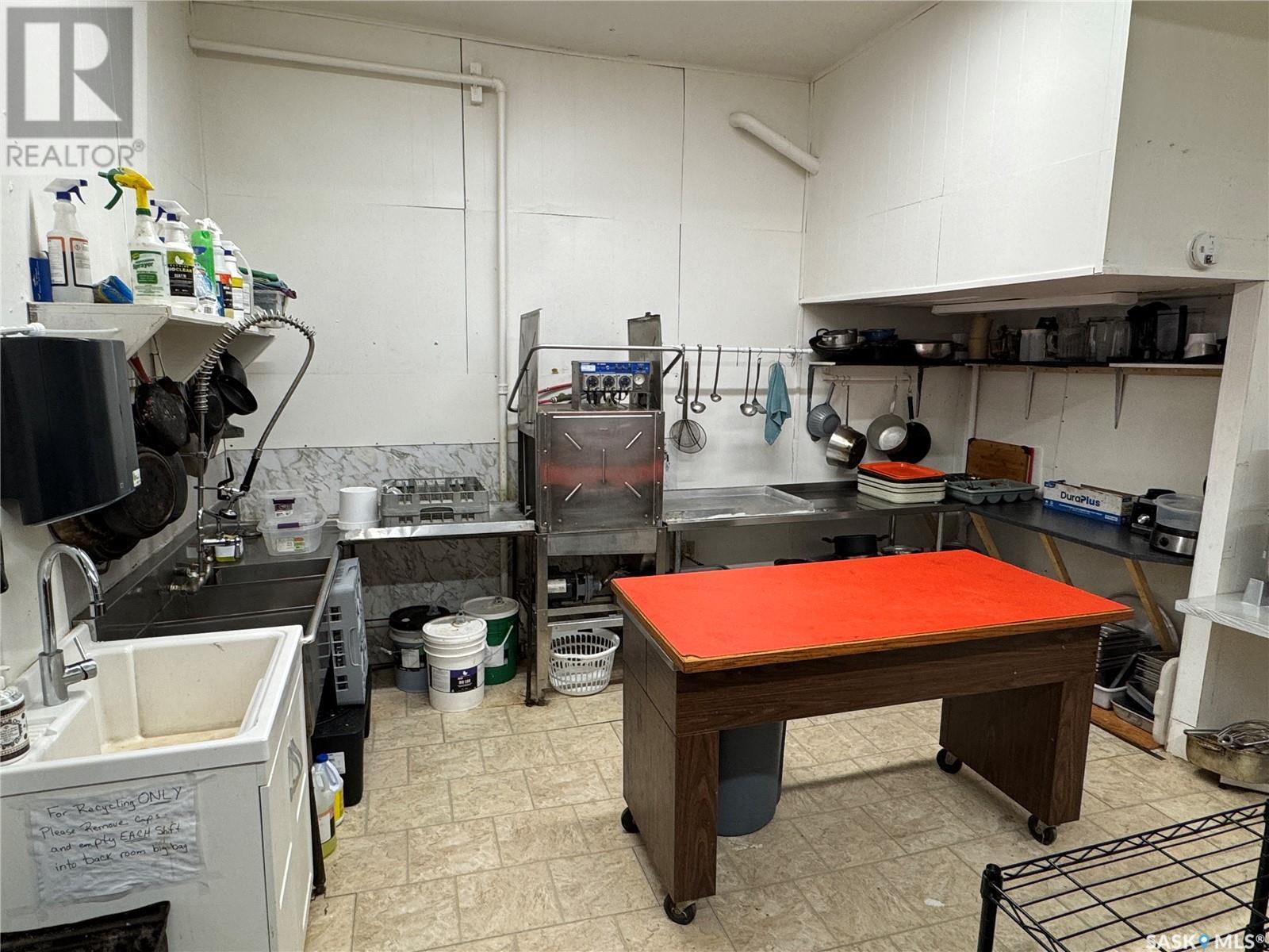 722 & 724 Desmond Street, Grenfell, SK