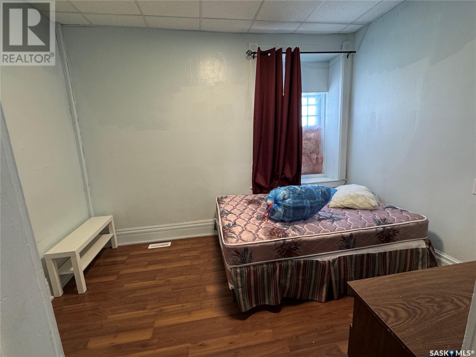 722 & 724 Desmond Street, Grenfell, SK