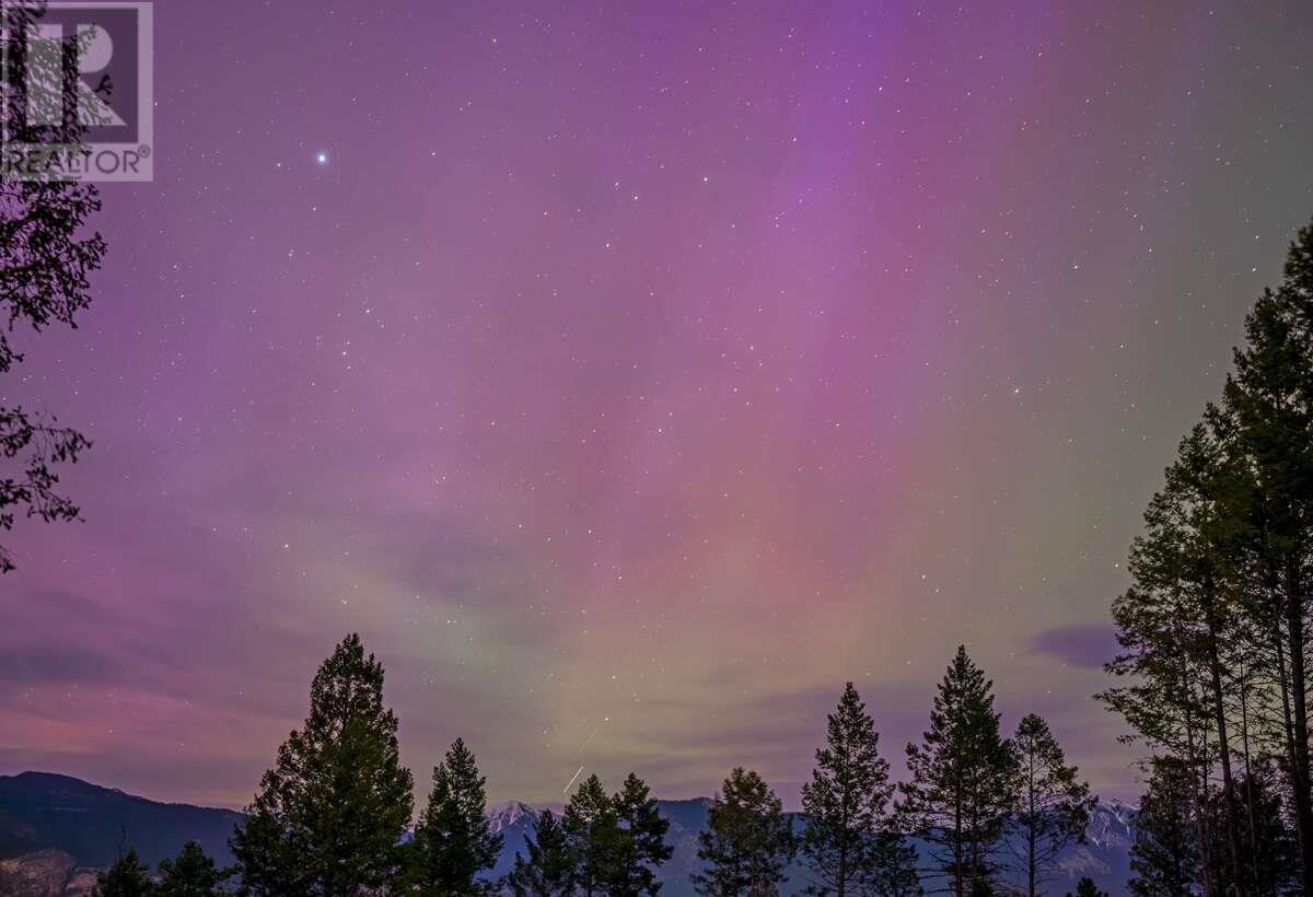 6 Westside Road, Invermere, BC