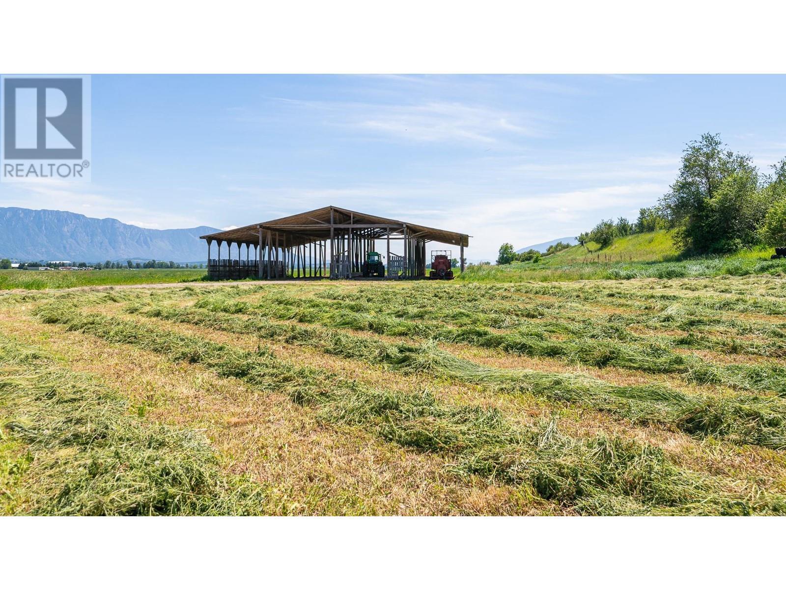 1680 Nicks Island N Road, Creston, BC