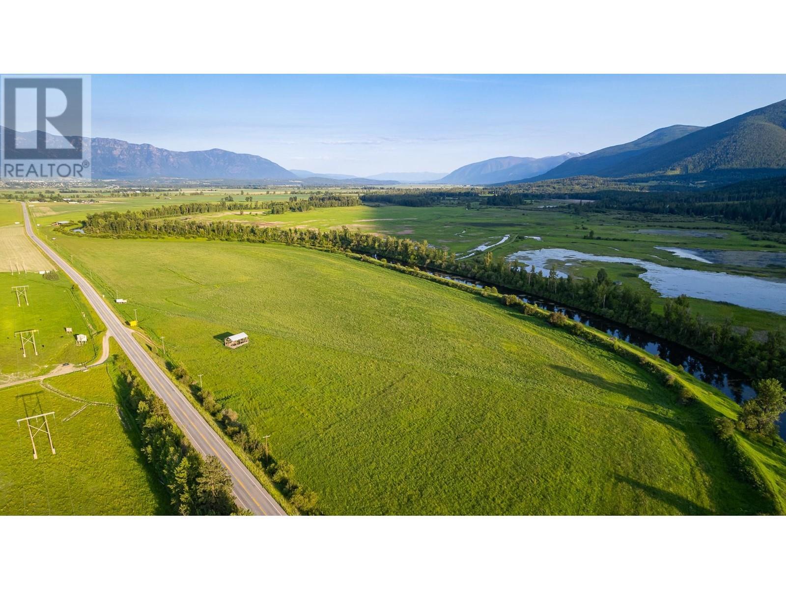 1680 Nicks Island N Road, Creston, BC