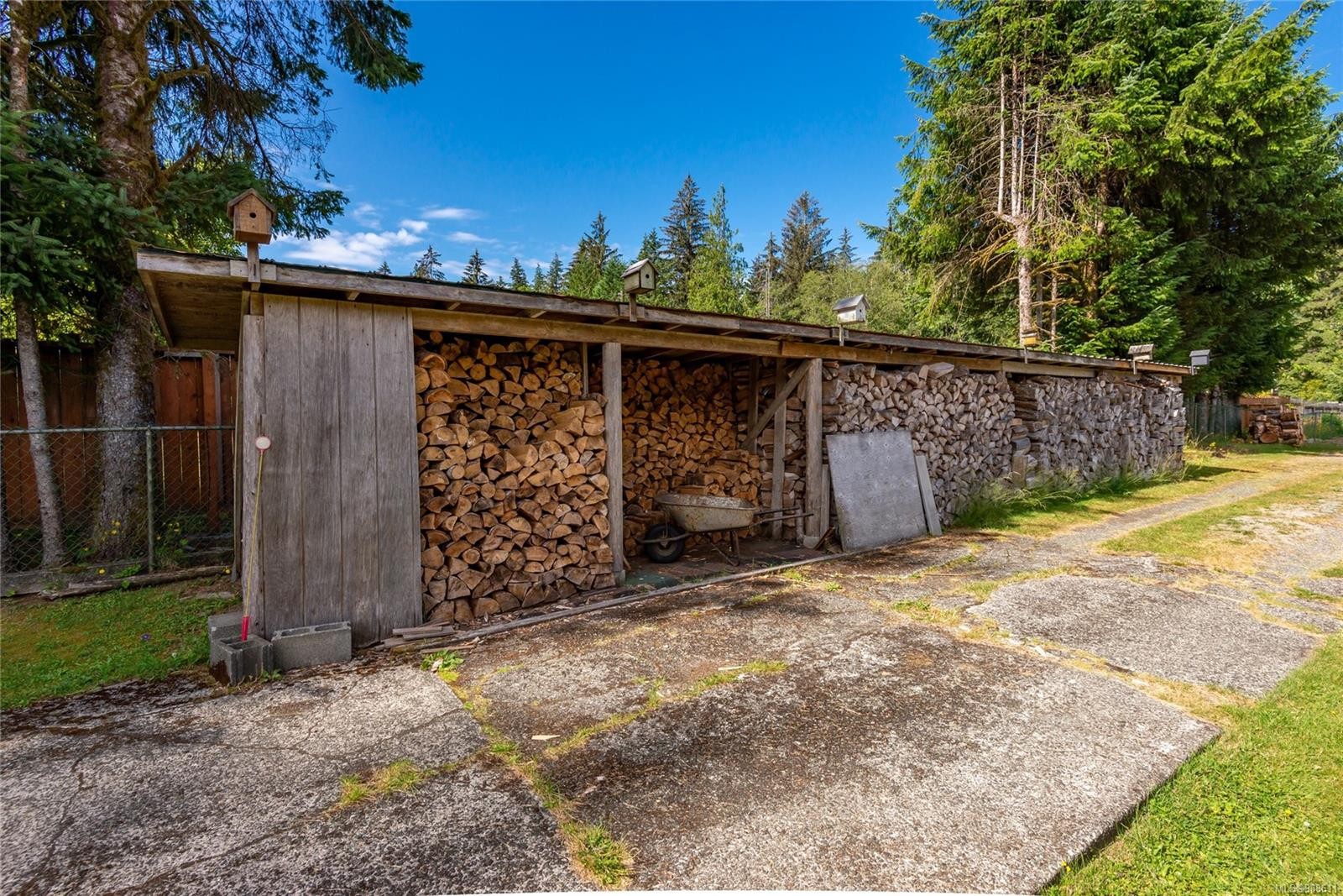 1301 Sayward Rd, Sayward, BC