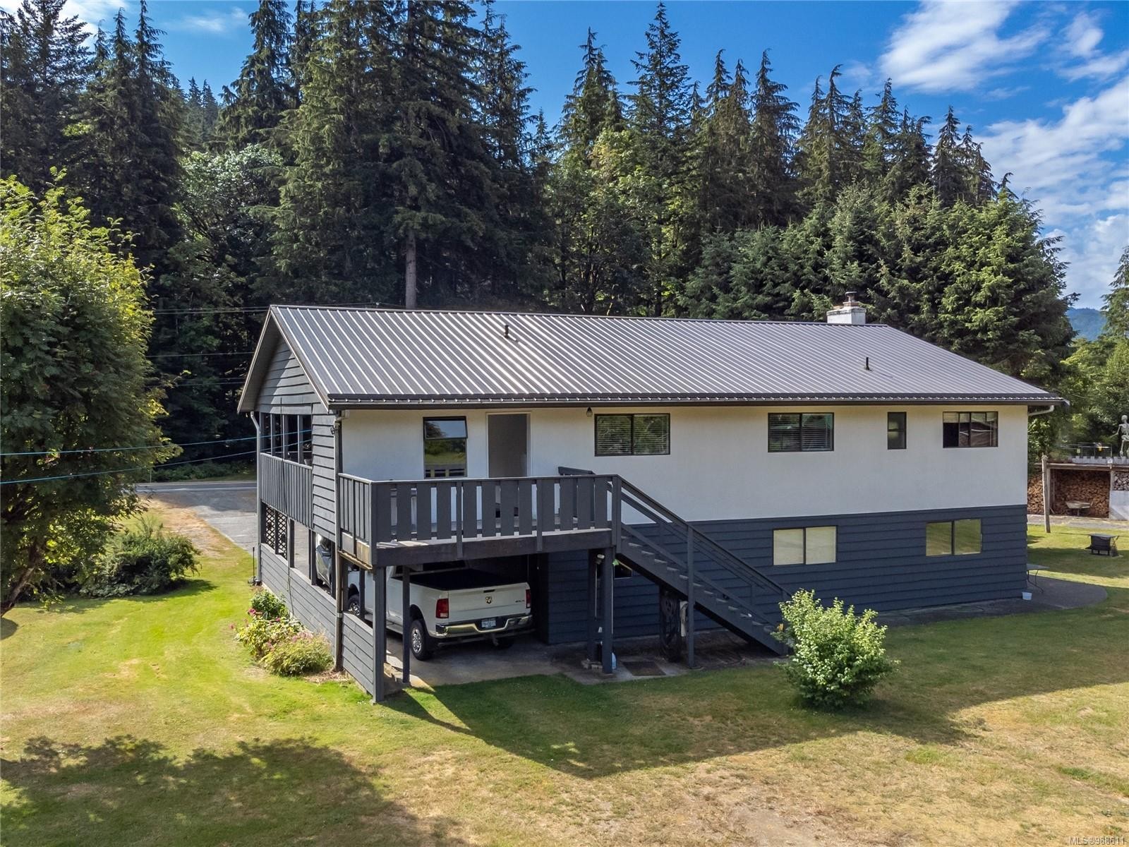 1301 Sayward Rd, Sayward, BC