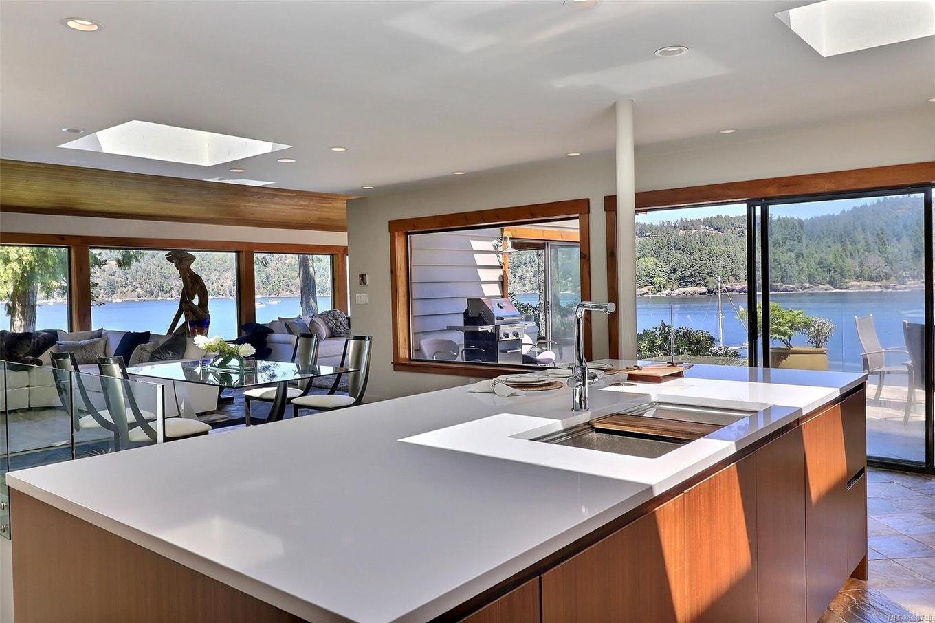 7909 Bedwell Dr, Pender Island, BC