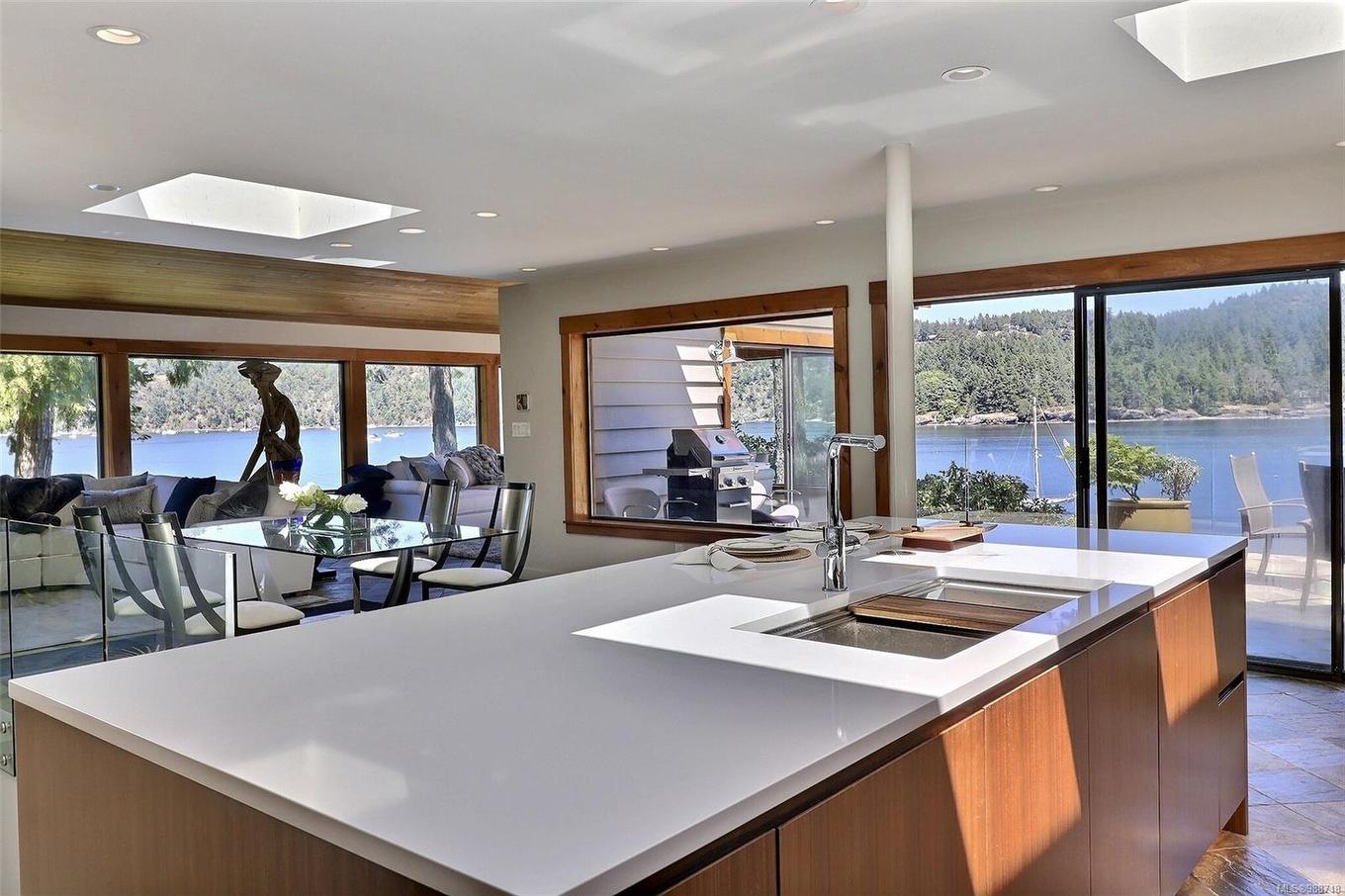 7909 Bedwell Dr, Pender Island, BC