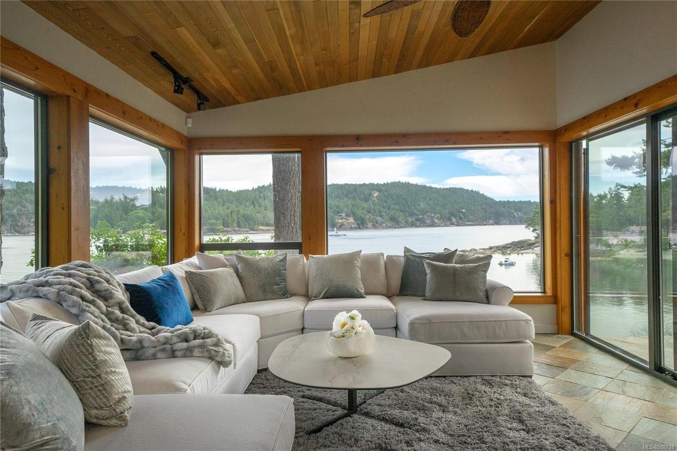 7909 Bedwell Dr, Pender Island, BC