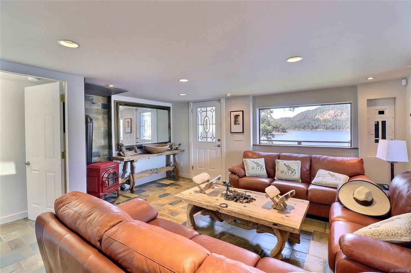 7909 Bedwell Dr, Pender Island, BC