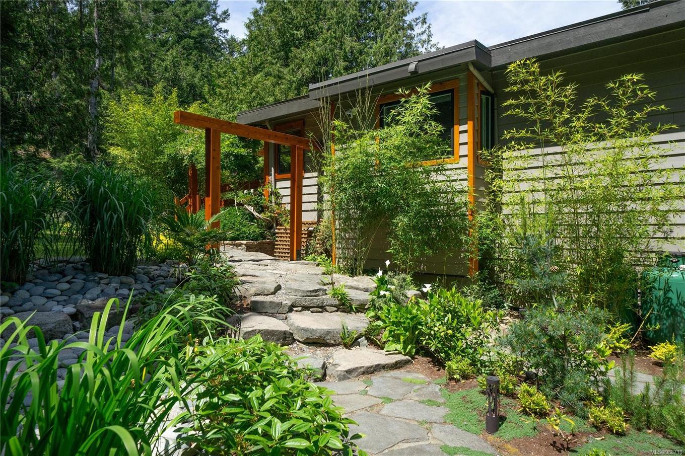 7909 Bedwell Dr, Pender Island, BC