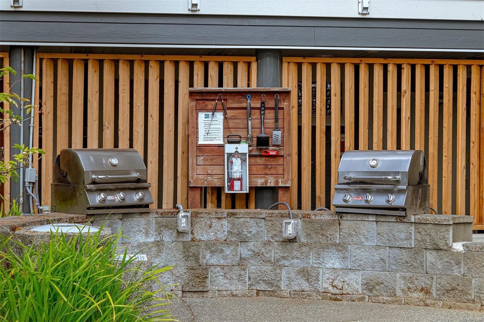 721-1600 Stroulger Rd, Nanoose Bay, BC - Outdoor