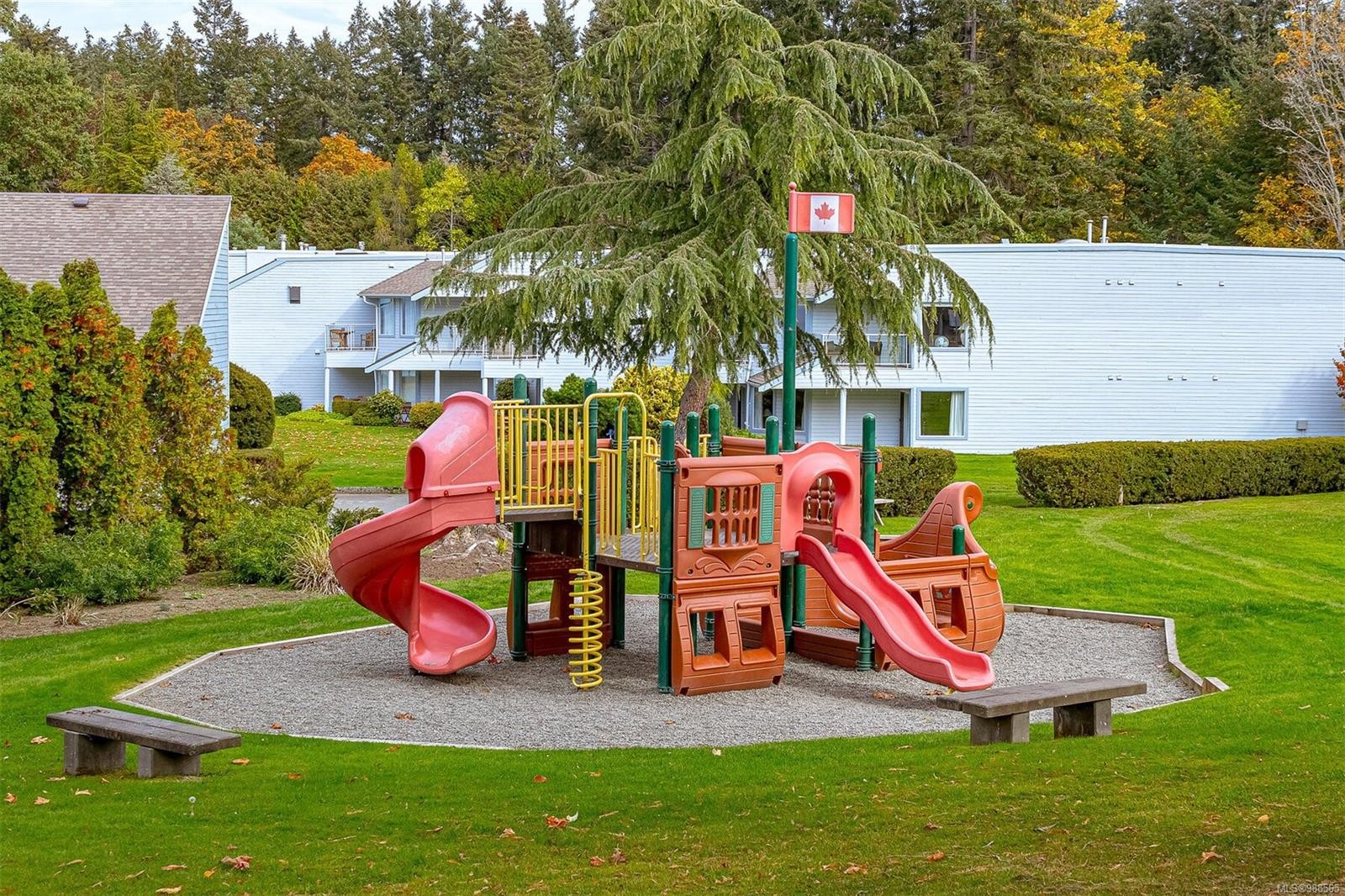 721-1600 Stroulger Rd, Nanoose Bay, BC - Outdoor