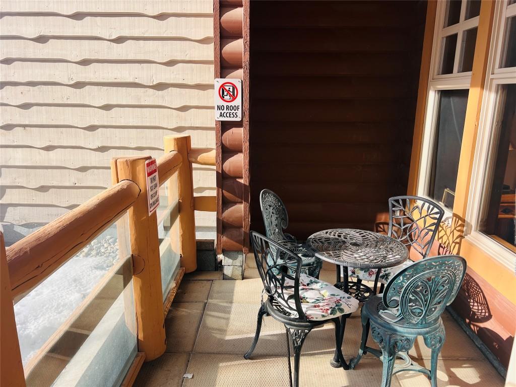 203-2090 Summit Drive, Panorama, BC -