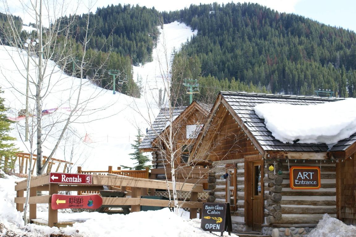 203-2090 Summit Drive, Panorama, BC - Outdoor With View