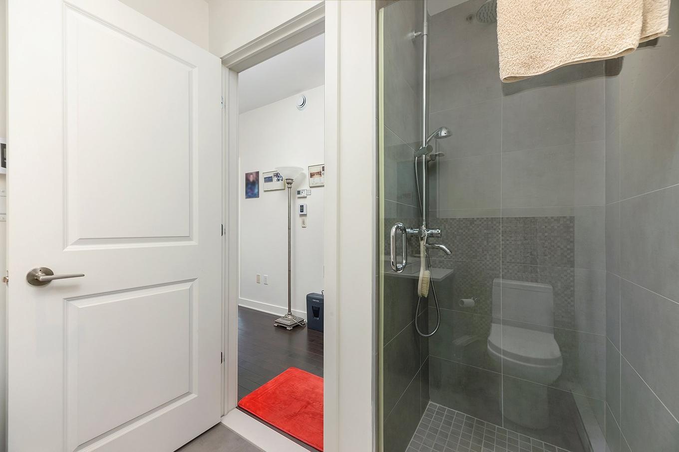 Salle de bains attenante à la CCP - 605-7501 Av. Mountain Sights, Montréal (Côte-Des-Neiges/Notre-Dame-De-Grâce), QC - Indoor Photo Showing Bathroom