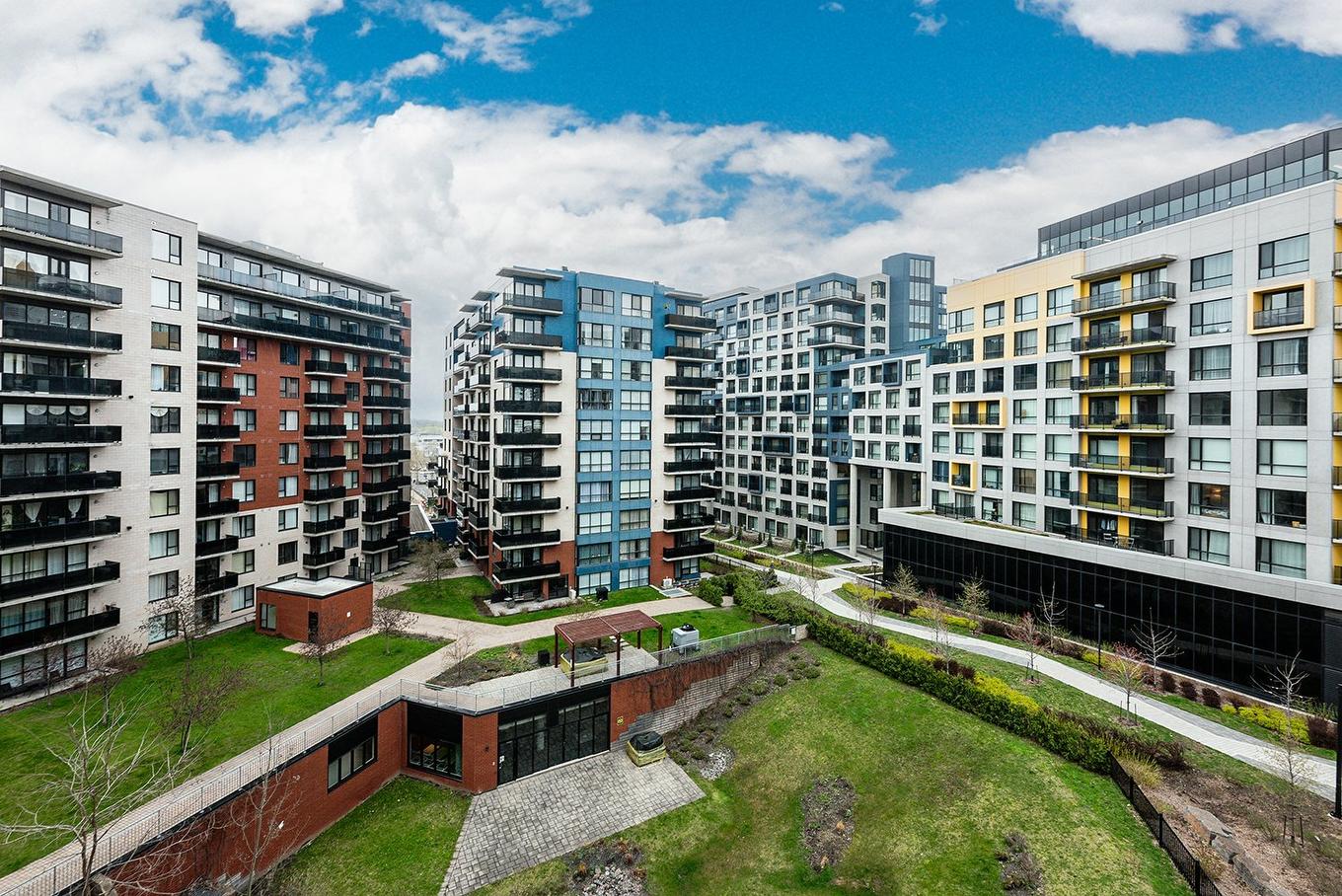 Jardin - 605-7501 Av. Mountain Sights, Montréal (Côte-Des-Neiges/Notre-Dame-De-Grâce), QC - Outdoor With Facade