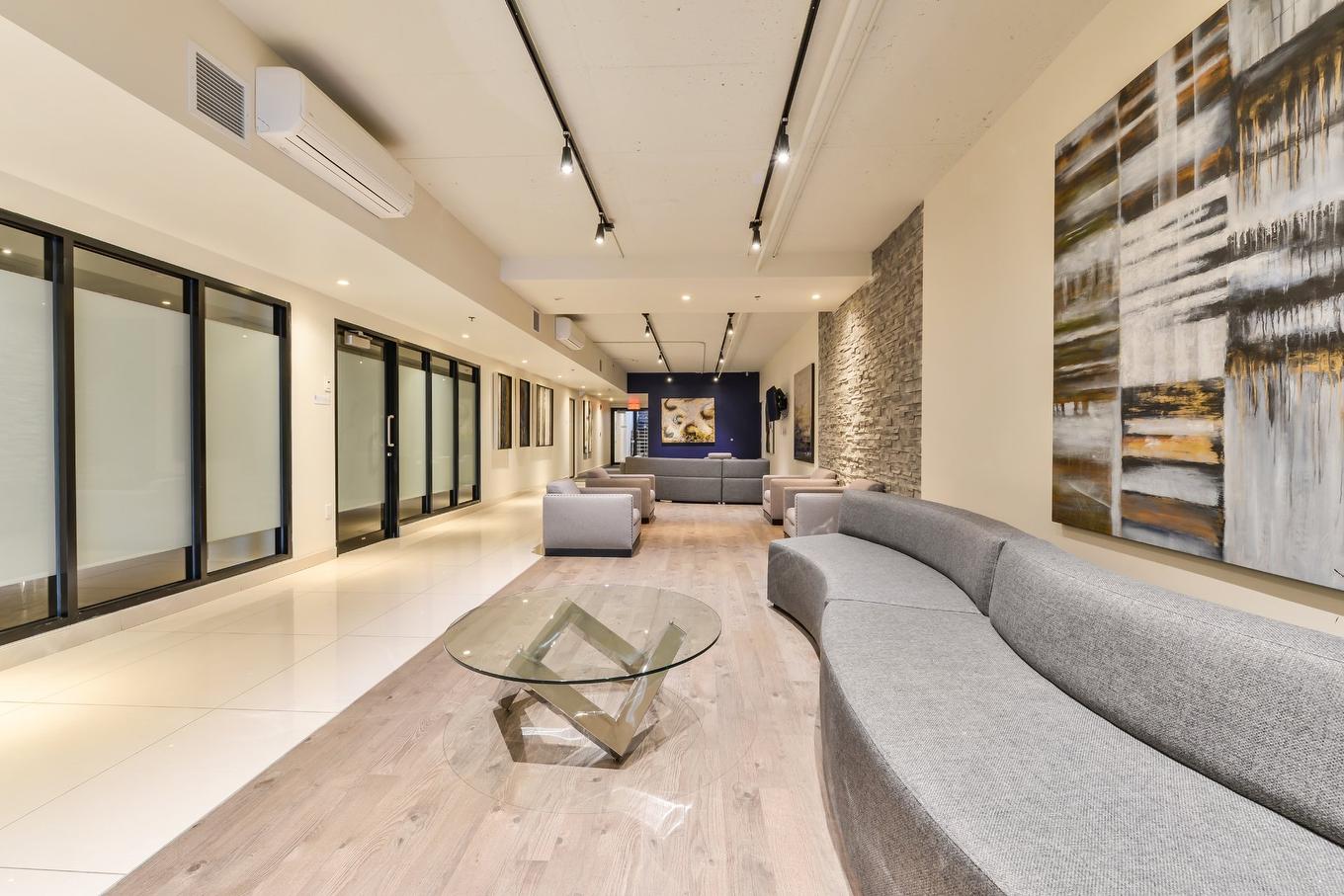 Salle communautaire - 605-7501 Av. Mountain Sights, Montréal (Côte-Des-Neiges/Notre-Dame-De-Grâce), QC - Indoor Photo Showing Other Room