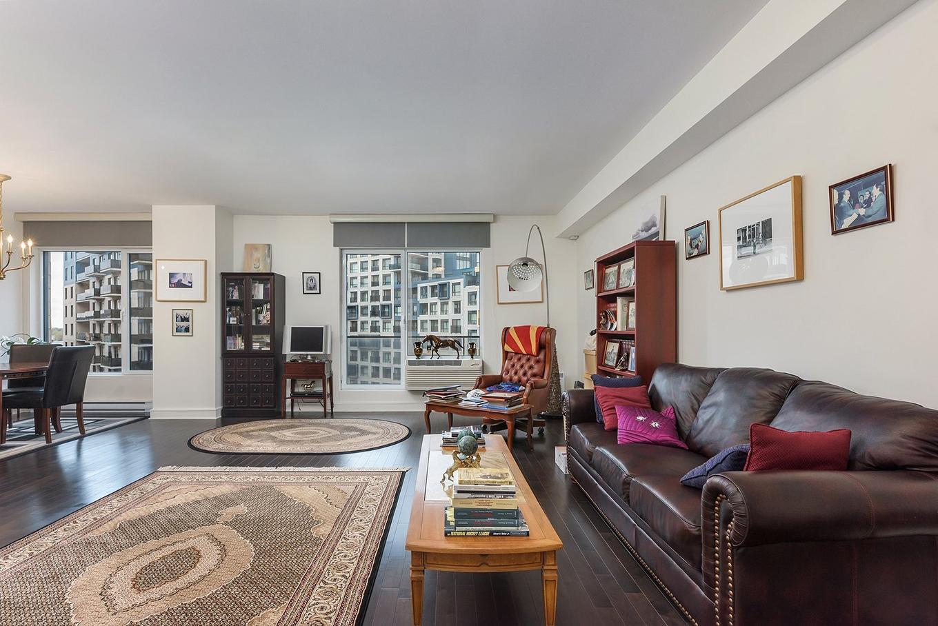 Salon - 605-7501 Av. Mountain Sights, Montréal (Côte-Des-Neiges/Notre-Dame-De-Grâce), QC - Indoor Photo Showing Living Room