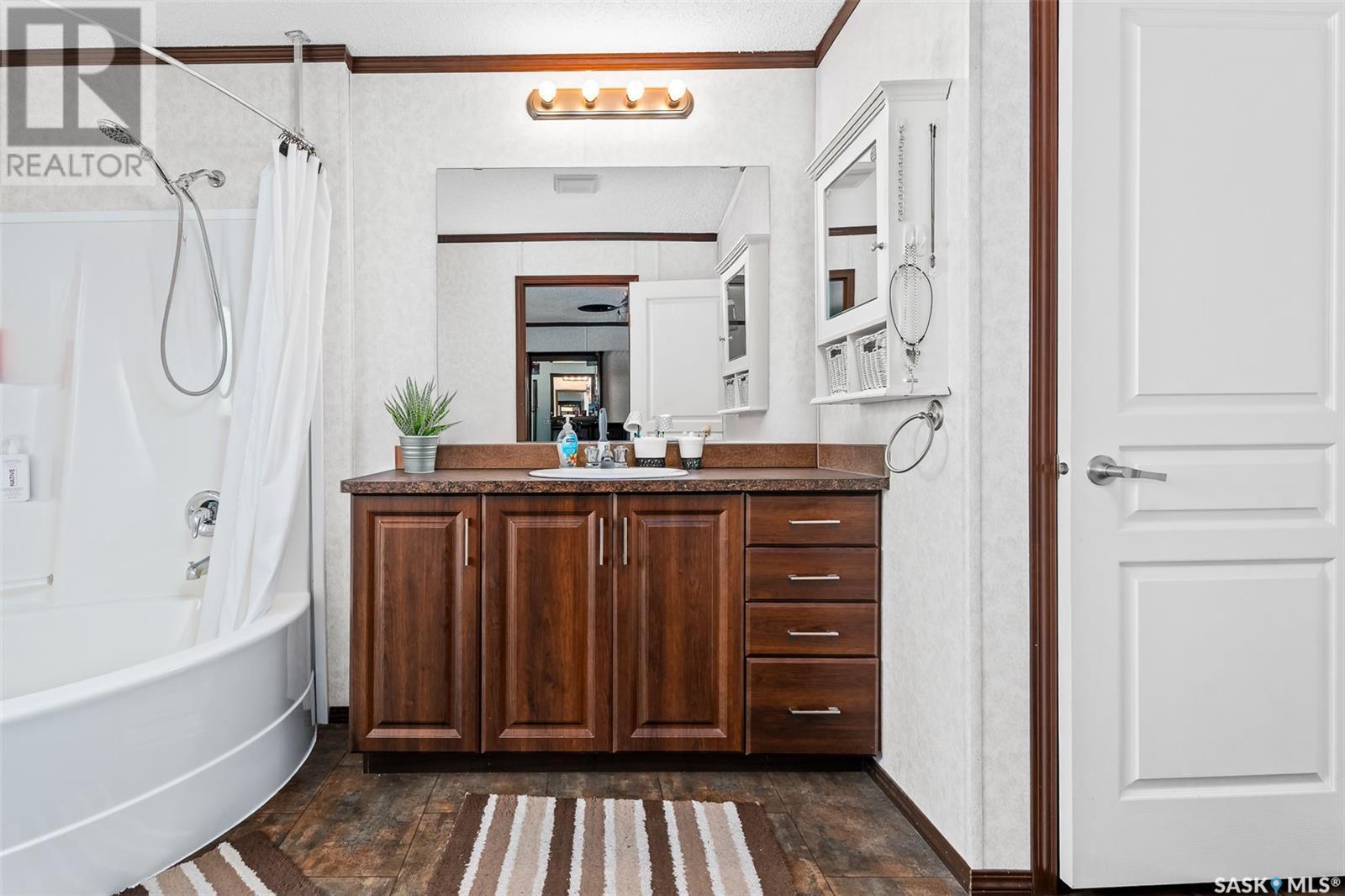 219 11 Highway, Chamberlain, SK