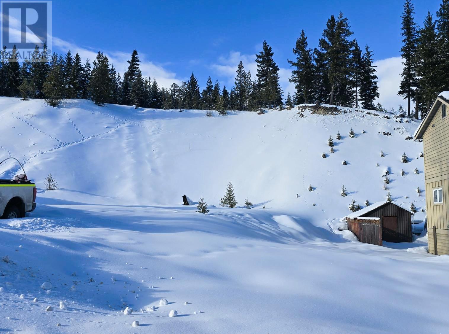 754 Balmer Crescent, Elkford, BC